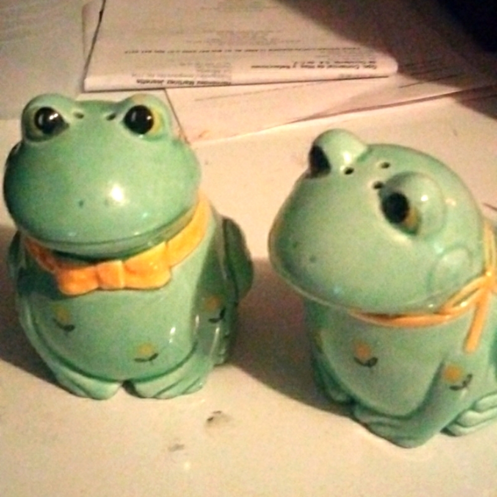 Let's Stick Together (salt&pepper) shakers